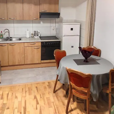 Aurora Apartman Lägenhet *